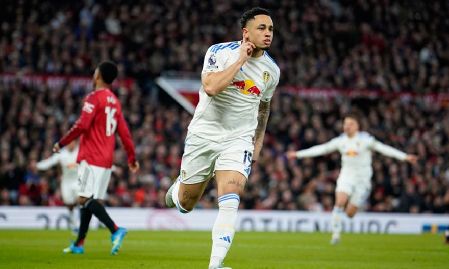  Ήττα-πισωγύρισμα για τη Γιουνάιτεντ, η Λιντς έφυγε με μεγάλη νίκη παραμονής από το Όλντ Τράφορντ