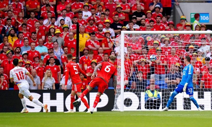 «Σοβαρά οικονομικά προβλήματα στην εθνική Ουαλίας, βάζουν τους παίκτες σε δίκλινα δωμάτια»