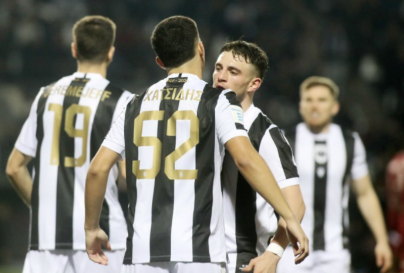 Κέρδισε Αστέρα, πρόσθεσε «Ντέλια» και επέστρεψε... ΑΓΡΙΕΜΕΝΟΣ ο ΠΑΟΚ!