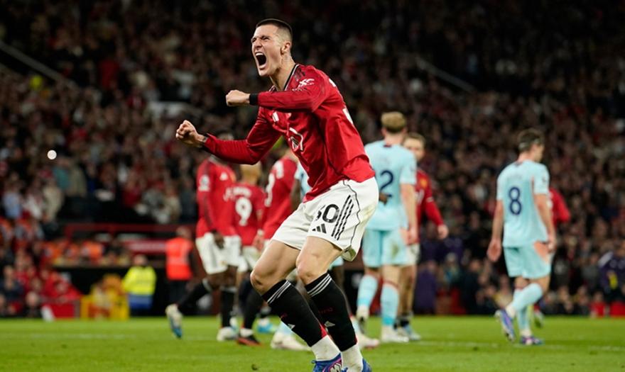  Έβγαλε...κεντρί η Γιουνάιτεντ και «τσίμπησε» την Μπρέντφορντ!