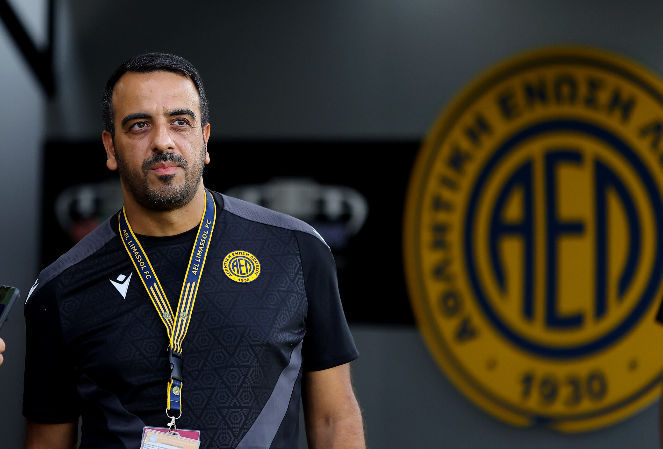 «Όποιος είναι ανίκανος να μείνει σπίτι του – Αν ο Νταβίντ Λουίζ έχει ασυλία επειδή είναι μεγάλο όνομα…»