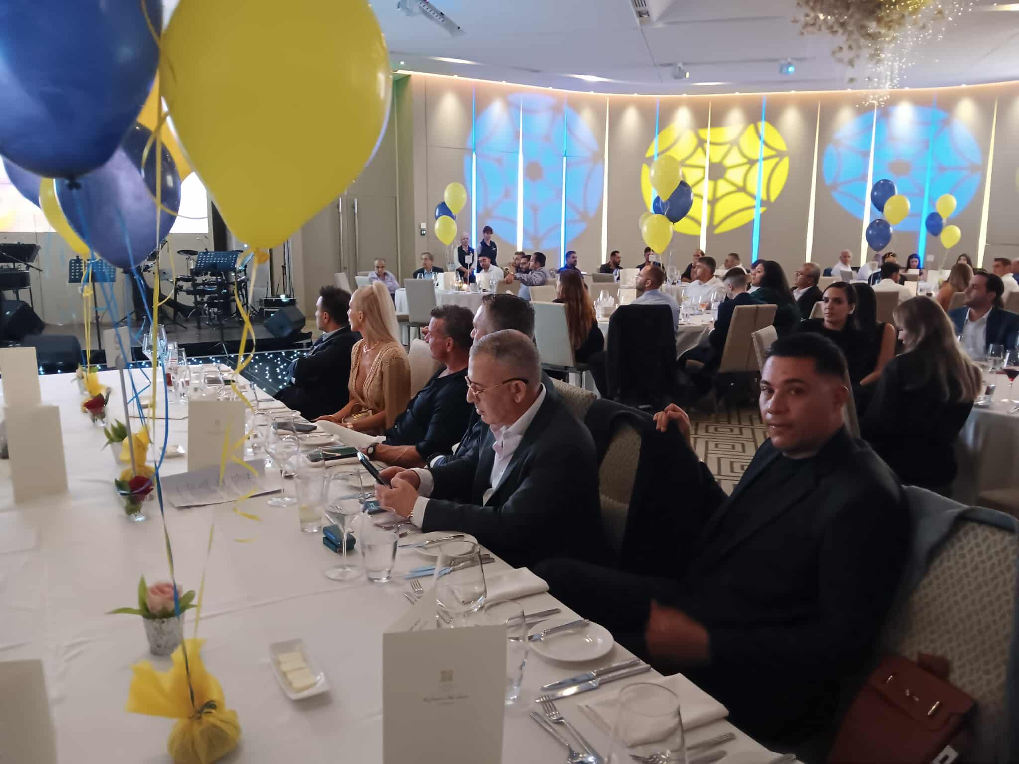 «Η ΑΕΛ είναι πάνω από όλα ιδέα» – Σε εξέλιξη το Gala Dinner των γαλαζοκιτρίνων! (ΦΩΤΟΓΡΑΦΙΕΣ-ΒΙΝΤΕΟ)