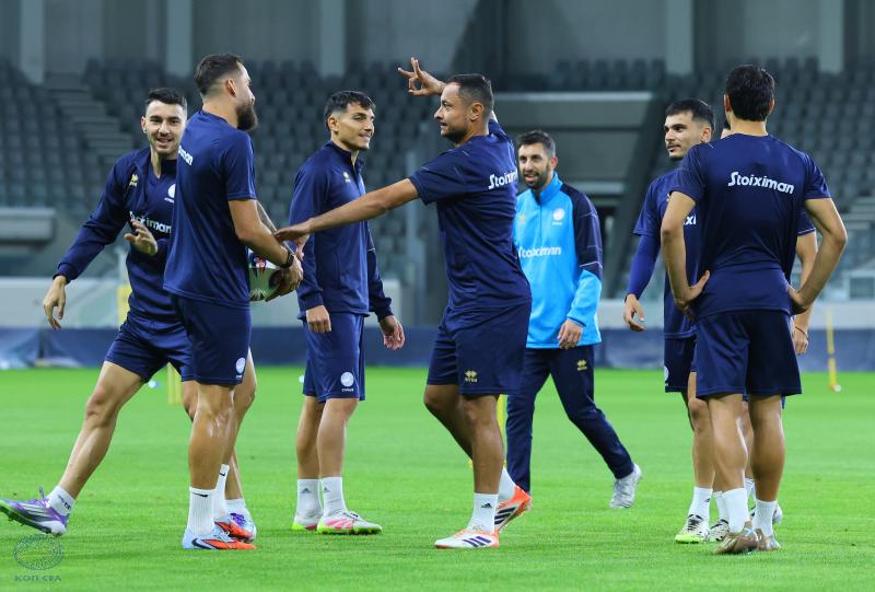 &Epsilon;&theta;&nu;&iota;&kappa;ή &Alpha;&nu;&delta;&rho;ώ&nu;: &Sigma;&tau;&eta;&nu; &tau;&epsilon;&lambda;&iota;&kappa;ή &epsilon;&upsilon;&theta;&epsilon;ί&alpha; &eta; &pi;&rho;&omicron;&epsilon;&tau;&omicron;&iota;&mu;&alpha;&sigma;ί&alpha; &gamma;&iota;&alpha; &tau;&eta;&nu; &Alpha;&upsilon;&sigma;&tau;&rho;ί&alpha;