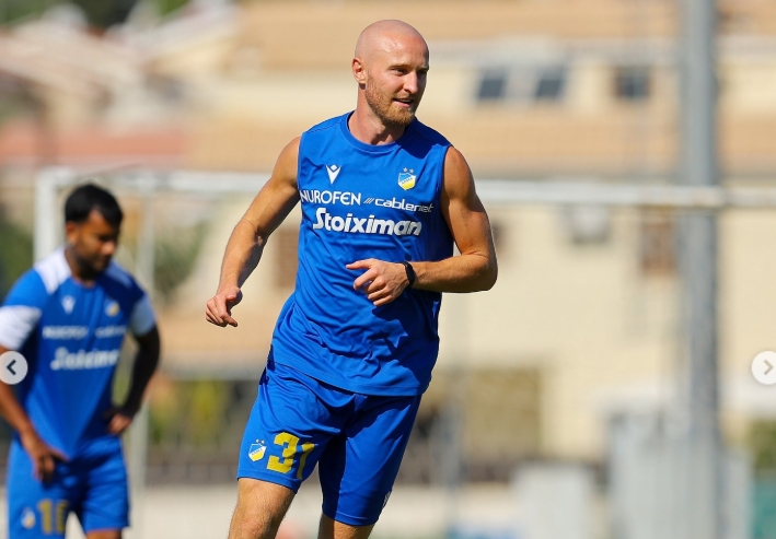 ΑΠΟΕΛίστικο κτύπημα ενόψει Ανόρθωσης (ΦΩΤΟΓΡΑΦΙΕΣ)