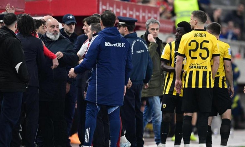 ΕΝΤΑΣΗ στη φυσούνα πριν το δεύτερο ημίχρονο του Ολυμπιακός-ΑΕΚ - Τι συνέβη