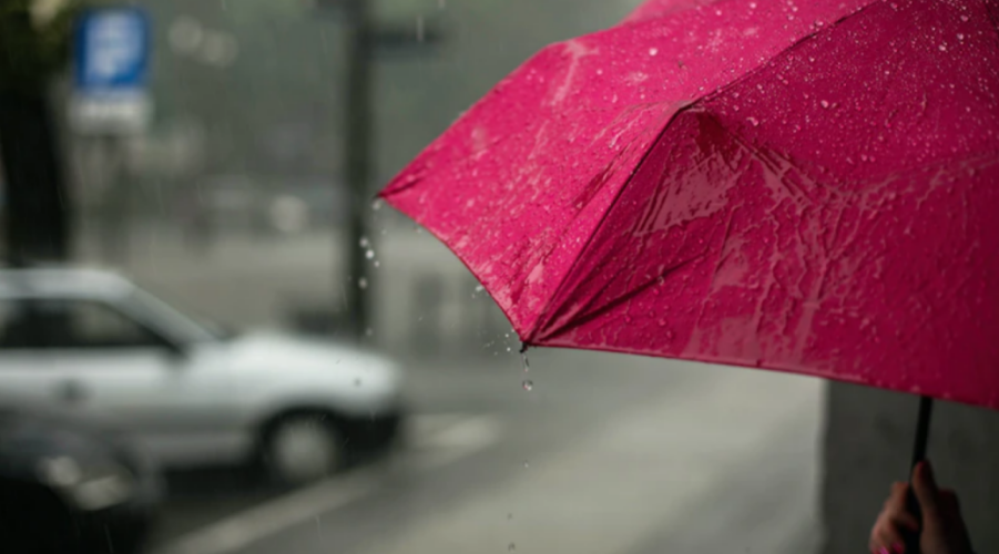 Τα... χαλάει ο καιρός: Ισχυρές βροχές, καταιγίδες και χαλάζι - Πότε τίθεται σε ισχύ κίτρινη προειδοποίηση