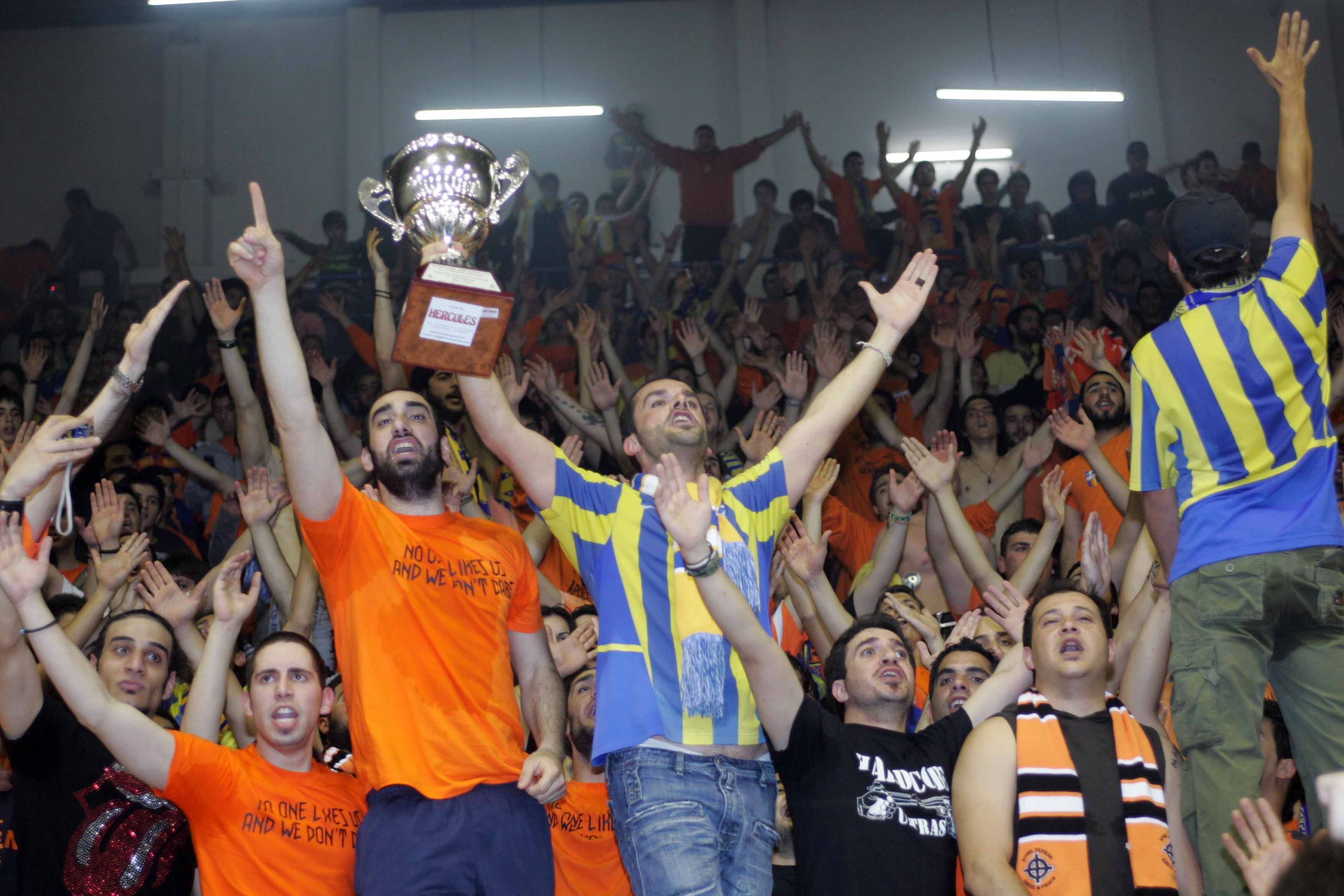 Μια ιστορία στον ΑΠΟΕΛ με παρολίγο απεργία, τελικό κυπέλλου και... πρωτάθλημα!