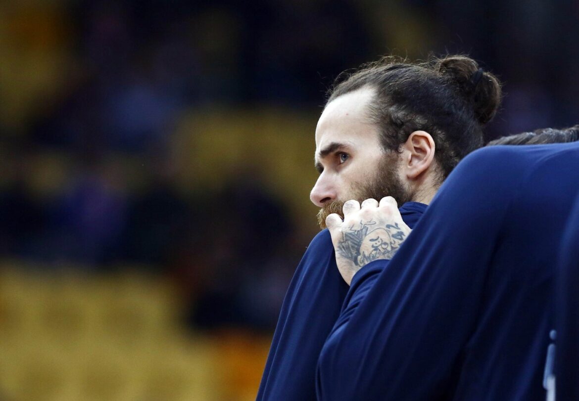 Τζίτζι Ντατόμε: Η μπαλάντα της χαμένης κοτσίδας