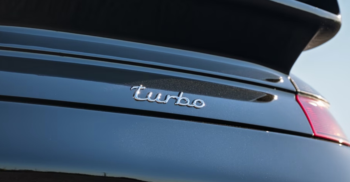 «Έγδυσαν» πανάκριβη Porsche – Δεν πίστευε στα μάτια του ο ιδιοκτήτης -Δείτε φωτογραφίες