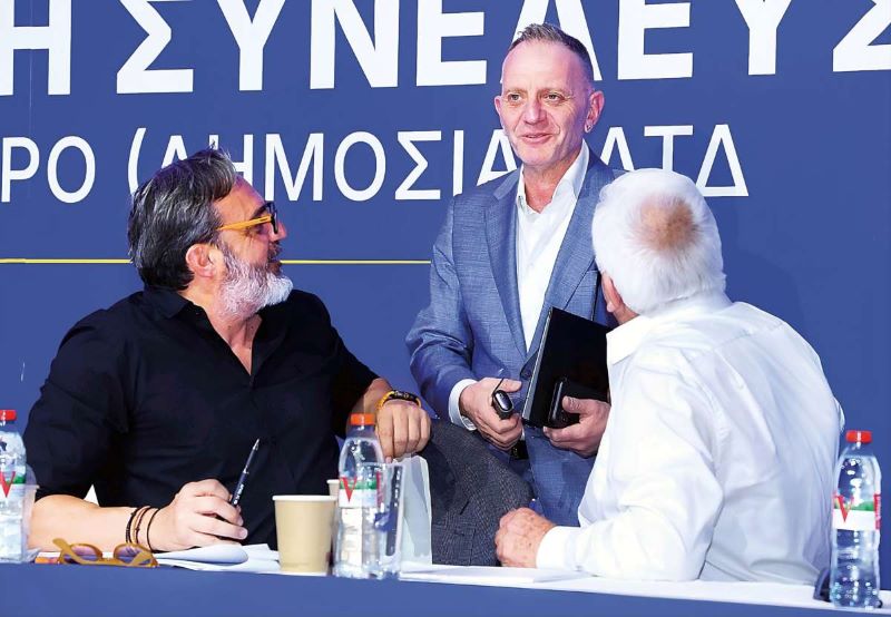Μπέρδεψαν πάλι τους ΑΠΟΕΛίστες… 