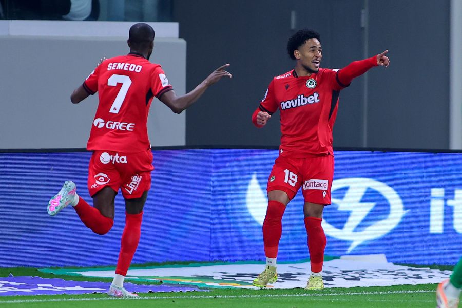 Ράιαν Μαέ, τι άλλο θα δούμε; Ο άνθρωπος των γκολ οδηγεί το τριφύλλι προς τον τίτλο!