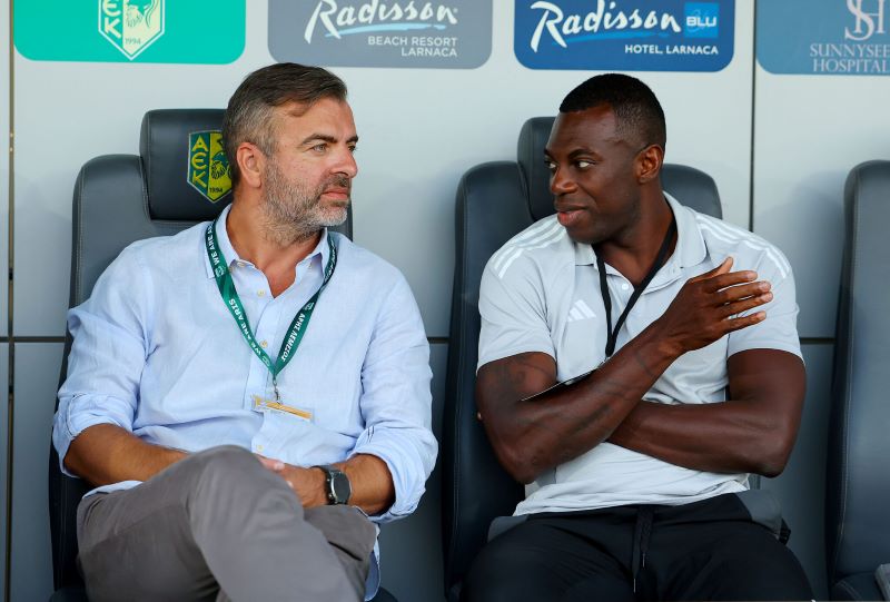 Περιμένουν «λαβράκια» από τον Νταμάχου… 