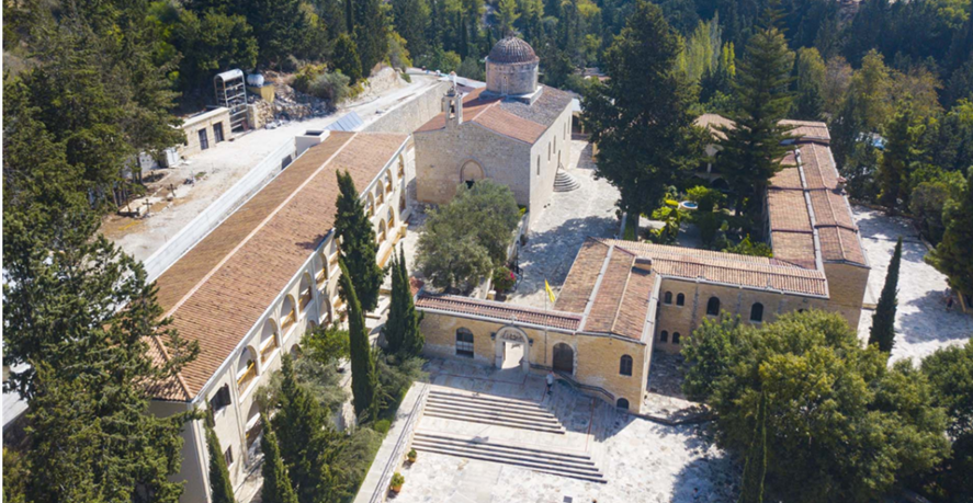 VIDEO: Με χαρτοκόπτη στον λαιμό η επίθεση στη Μονή Αγίου Νεοφύτου – Όλο το χρονικό της απόπειρας φόνου στη Μονή