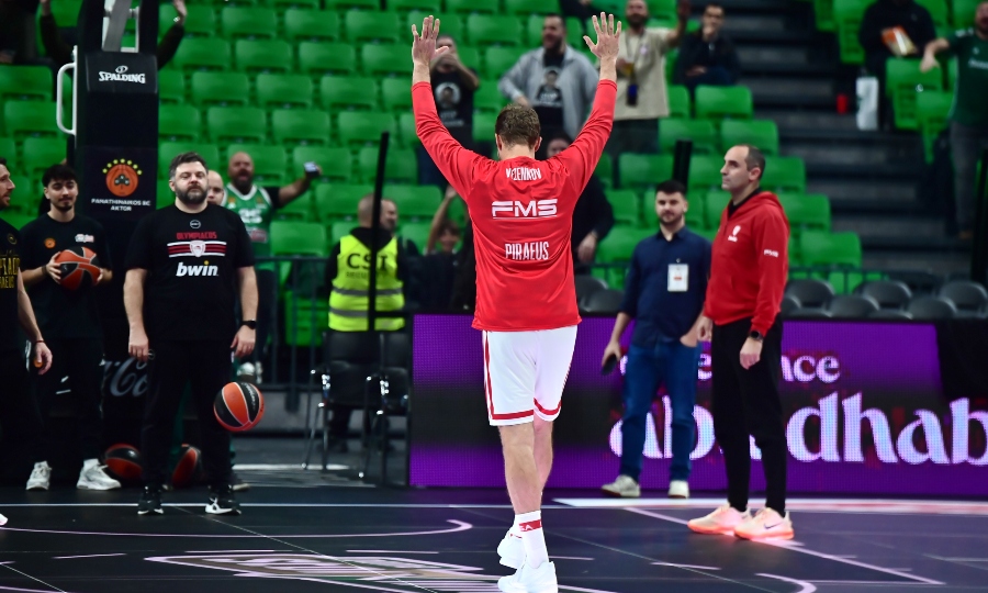 Το χιουμοριστικό στιγμιότυπο με τους φίλους του Παναθηναϊκού, τον Σάσα και τις βολές στο ζέσταμα!