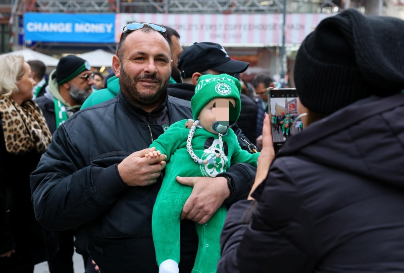 Πράσινη τρέλα: Ένας μπέμπης ΟΜΟΝΟΙΑΤΗΣ στη Βιέννη! (ΦΩΤΟΓΡΑΦΙΑ)