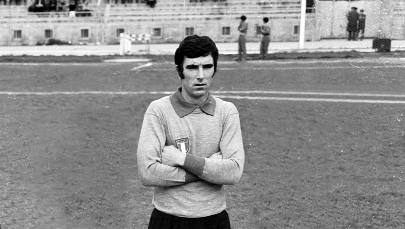 Ντίνο Τζοφ: Από τα δαμάσκηνα της γιαγιάς στην αιωνιότητα