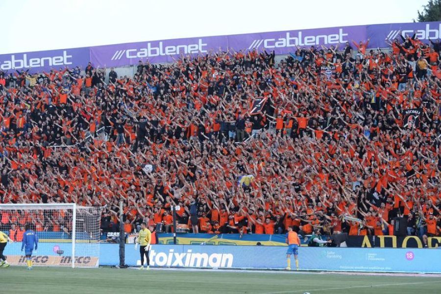 ΑΠΟΕΛ: Έσπασε το φράγμα των 300.000!