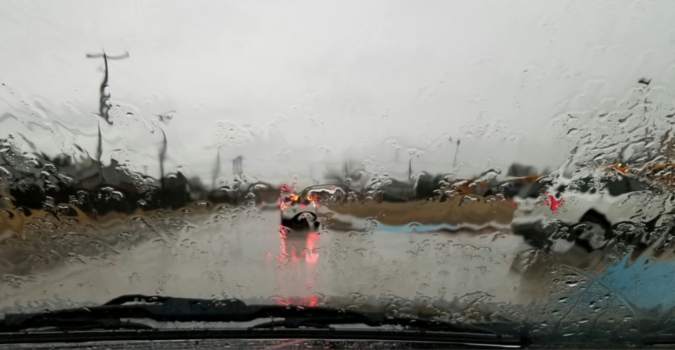 «Κοκτέιλ» κακοκαιρίας: Βροχές, καταιγίδες και χαλάζι προ των πυλών - Σε ισχύ Κίτρινη Προειδοποίηση