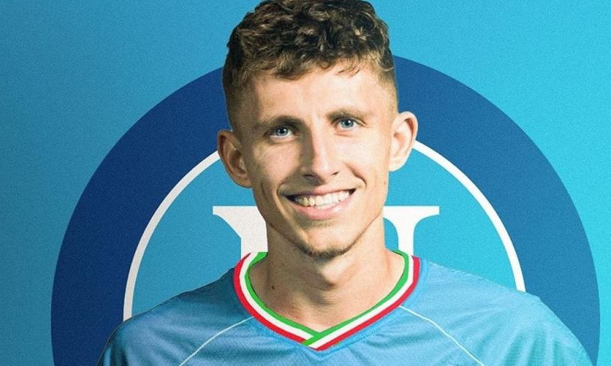 Ο Λίντστρομ αποκάλυψε ότι απέρριψε προσφορά της Λίβερπουλ πριν τη Νάπολι και πως είναι οπαδός της!