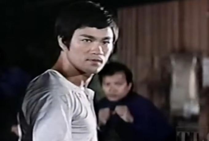 Μπρους Λι: Ο «φιλόσοφος» που λάτρεψε το κουνγκ φου κι έγινε θρύλος των πολεμικών τεχνών και σταρ  