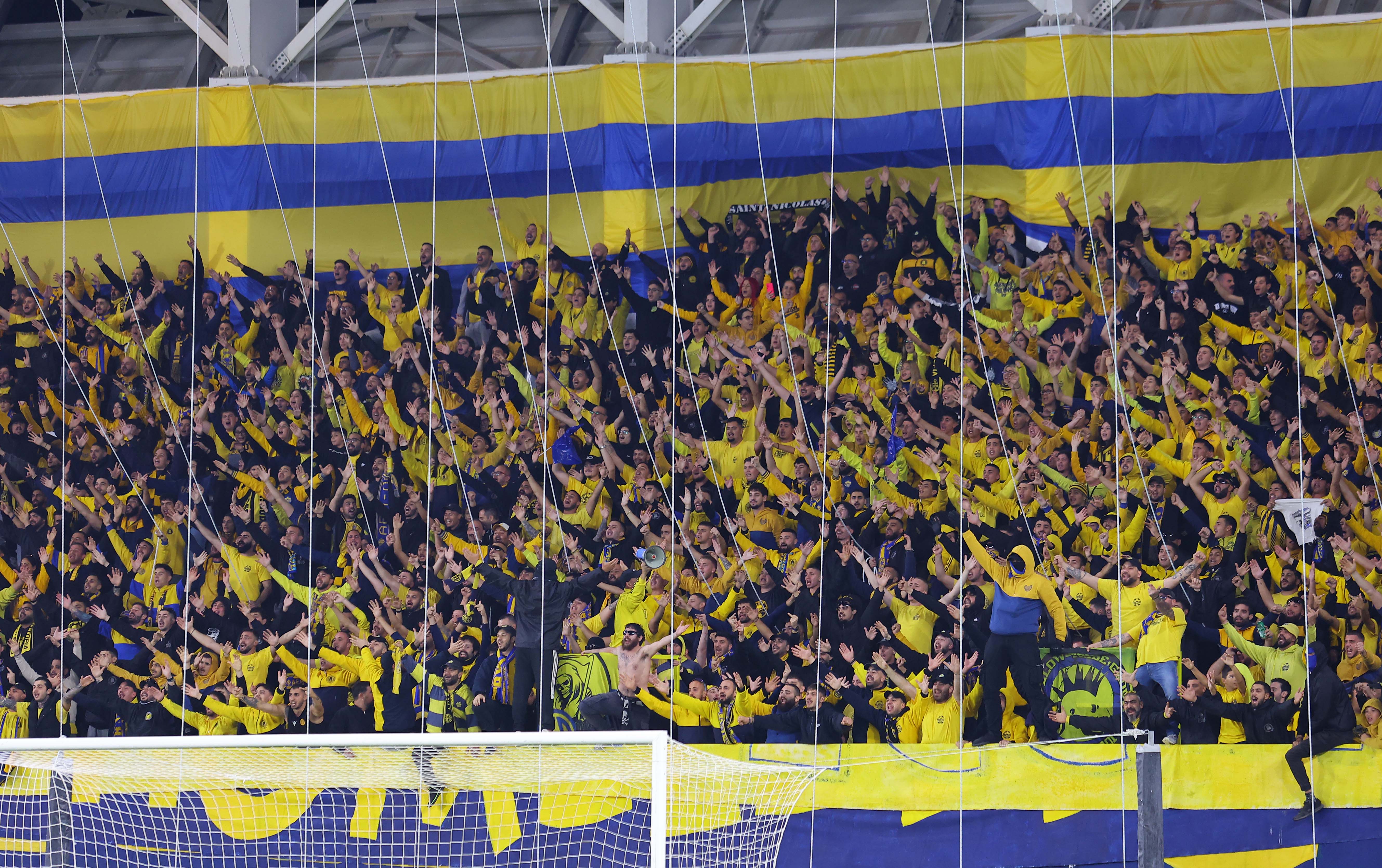 Έφαγε με το κουταλάκι τα ντέρμπι και τώρα από κερκίδα! – ΦΩΤΟΓΡΑΦΙΑ