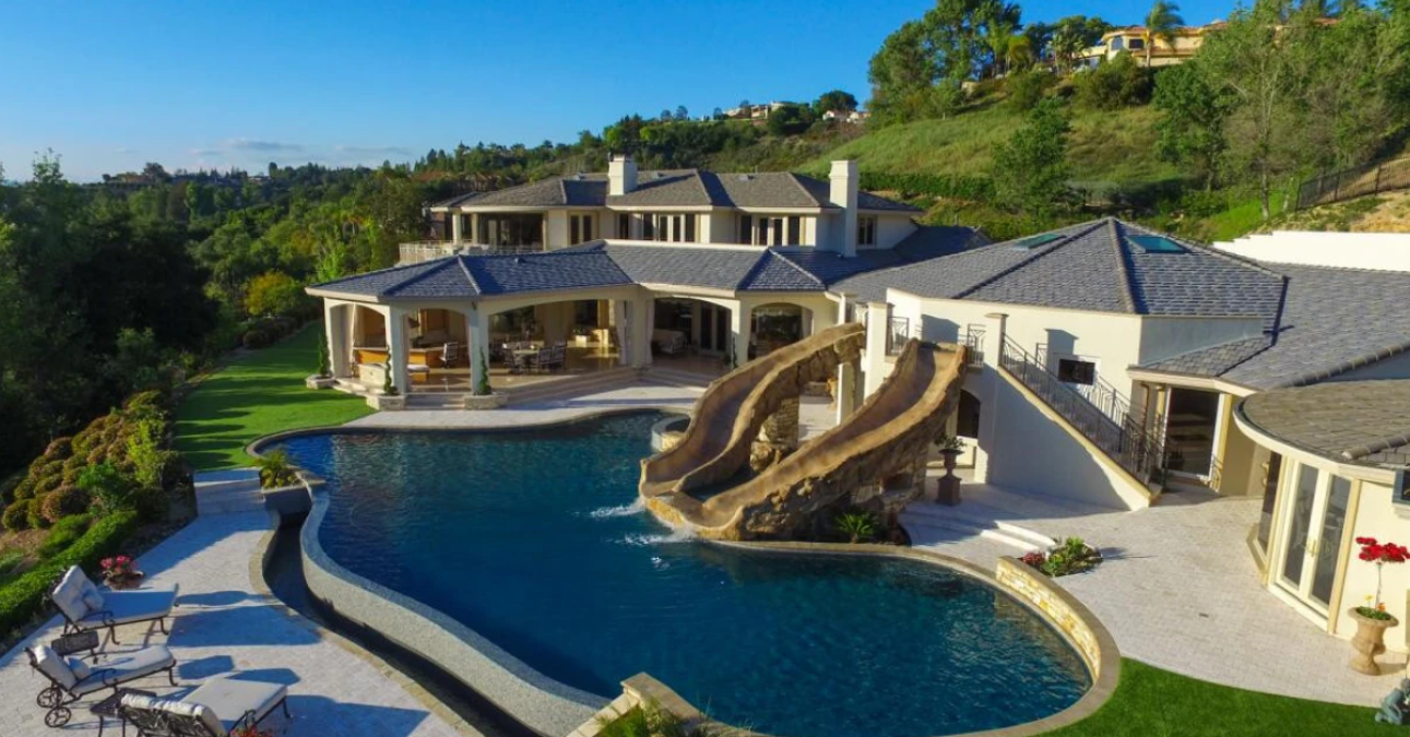 Χλιδή σε επίπεδα ρεκόρ και απέραντα στρέμματα: Να που μένουν ο Αντετοκούνμπο και άλλοι οκτώ NBAers (ΦΩΤΟΓΡΑΦΙΕΣ)