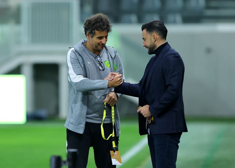 Ο Ιμανόλ βρήκε άλλους σαν τον Ιβάν!