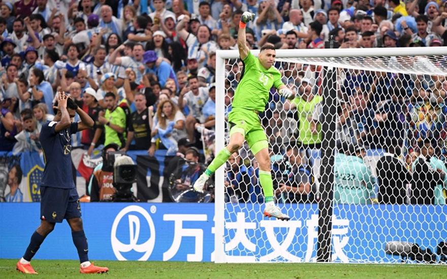 Η IFAB περνάει νέο κανονισμό για τη… συμπεριφορά των τερματοφυλάκων στα πέναλτι