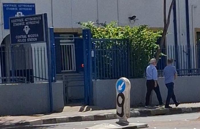 Θύρα 9: «Παπασταύρου και Αργυρίδης αποφάσισαν να περάσουν την Μεγάλη Παρασκευη δίνοντας καταθέσεις» (ΦΩΤΟΓΡΑΦΙΑ)