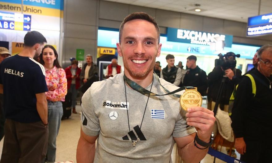 Γύρισε με άλλο ένα χρυσό μετάλλιο στο στήθος ο Πετρούνιας