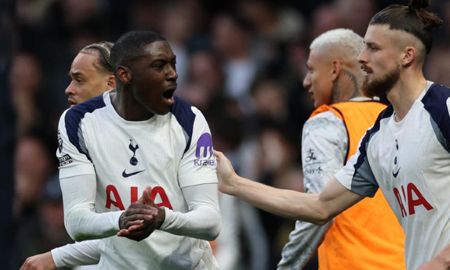 Υποφέρει ακόμα η Τότεναμ, ήττα και στο ντεμπούτο του Ντε Τζέρμπι