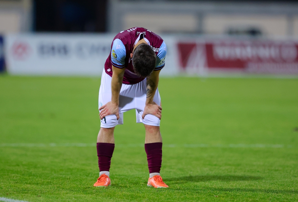 Τα άκουσαν από τον κόσμο μετά τη λήξη – Έντονες αποδοκιμασίες στο Παραλίμνι…