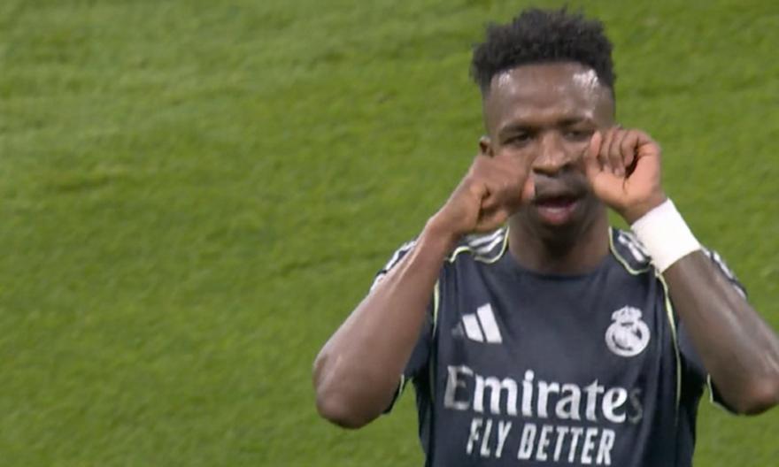 Η εξήγηση για τον ειρωνικό πανηγυρισμό του Βινίσιους μπροστά στους φίλους της Μάντσεστρερ Σίτι (BINTEO)