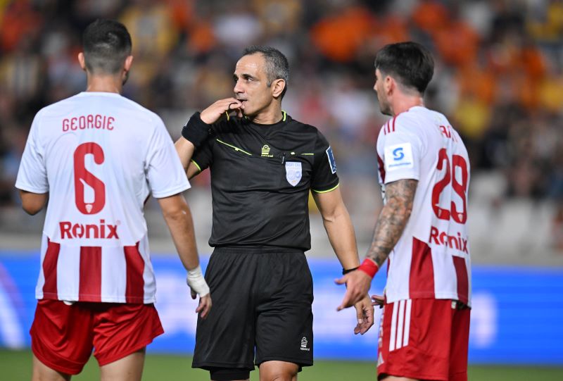 Ο Ιταλός VAR-ίστας «έβγαλε» από την δύσκολη θέση τον Μάριο… 