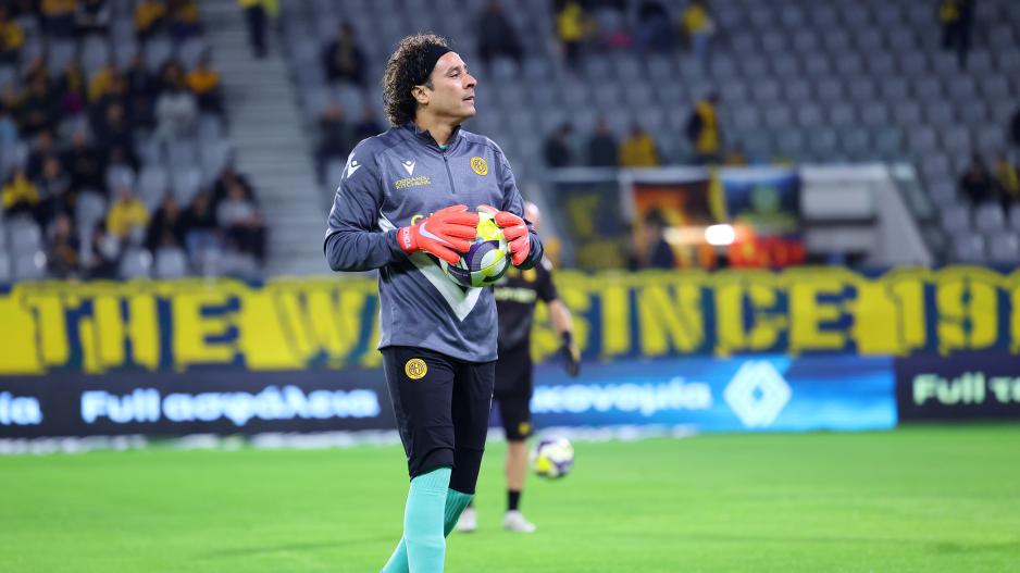 ΑΕΛ: Με φανέλες Οτσόα (ΦΩΤΟΓΡΑΦΙΕΣ)