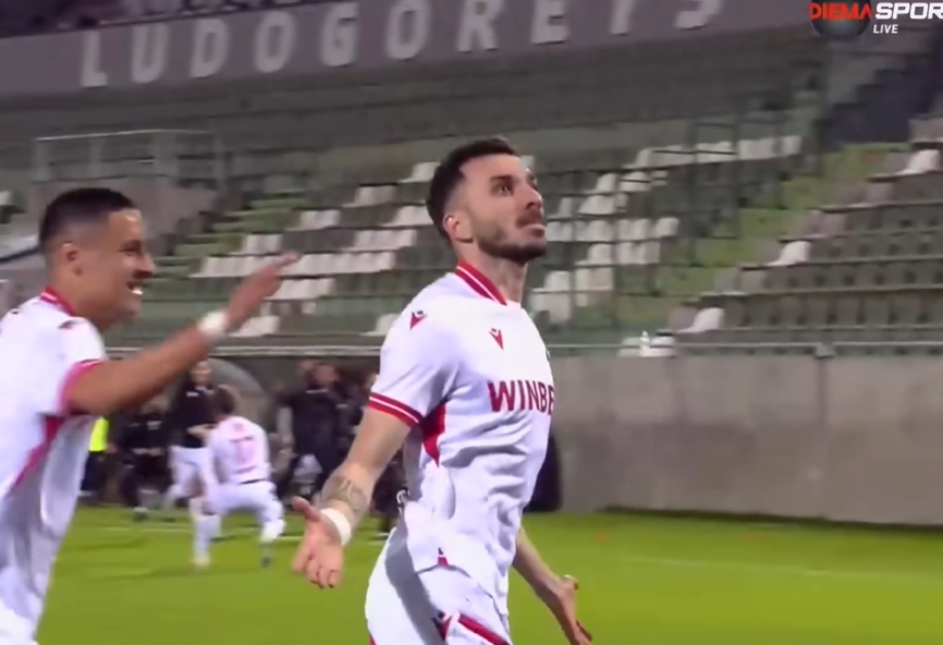 ΜΑΤΣΑΡΑ με ανατροπή σε δύο λεπτά: «Κάρφωσε» την Λουντογκόρετς ο Πίττας - Δείτε το γκολ του!