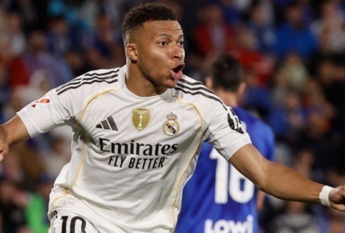 Ο Μπαπέ και τα ρεκόρ του CR7