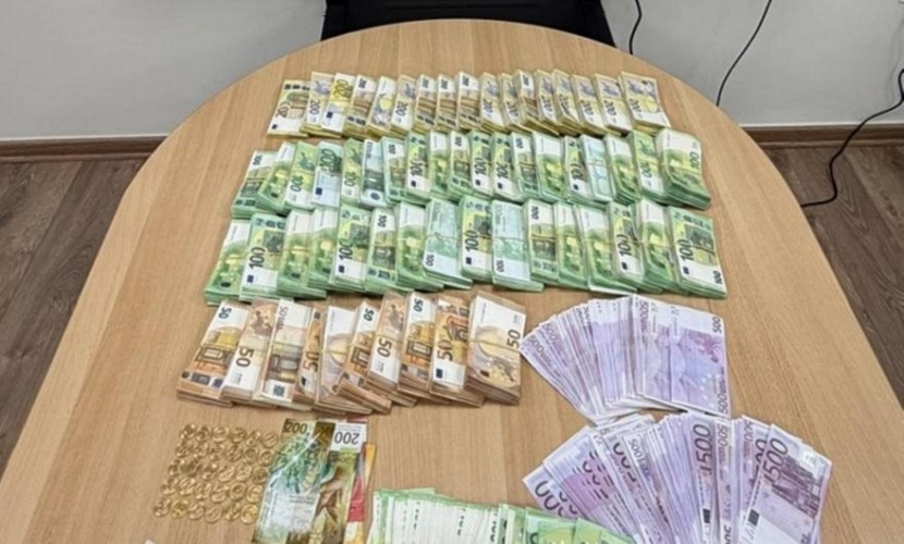 Σκάνδαλο στο ελληνικό μπάσκετ: Συνολικά 931.463 ευρώ κατασχέθηκαν για την υπόθεση με τα στημένα - Τι άλλο βρέθηκε (ΦΩΤΟΓΡΑΦΙΕΣ)