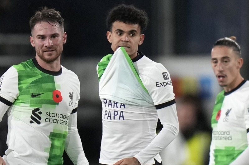 Λίβερπουλ: Απελευθέρωσαν τον πατέρα του Ντίας έπειτα από 12 ημέρες!