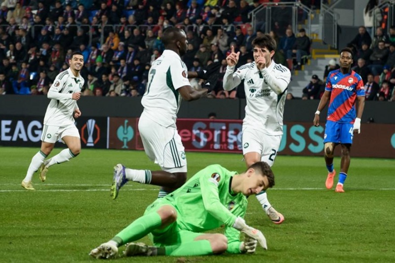 Panathinaikos με καρδιά λιονταριού τέζαρε την Πλζεν στα πέναλτι και προκρίθηκε στους «16»!