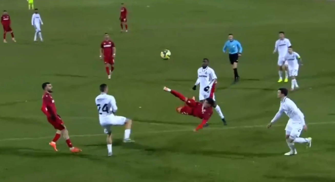 Το γκολ της χρονιάς μπήκε στην Βουλγαρία - Το ψαλιδάκι που κατέρριψε τους νόμους της φύσης (BINTEO)