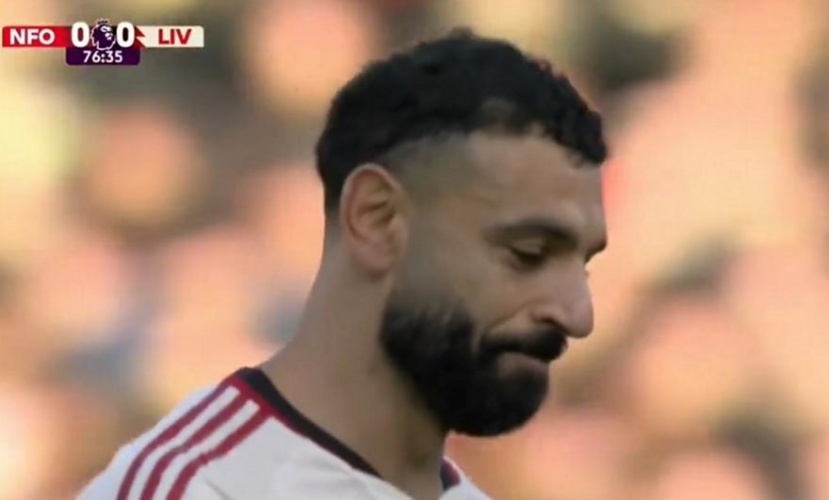 Πάλι τα ίδια με Σαλάχ: Ειρωνικό χαμόγελο στην αλλαγή, δεν έδωσε το χέρι στον Σλοτ!