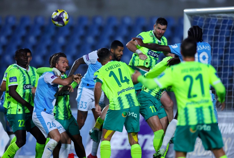 Πάφος FC-ΑΕΚ: ΚΡΙΣΙΜΗ μάχη για την έξοδο στην Ευρώπη - Οι πιθανές ενδεκάδες Θελάδες και Ροθάδα