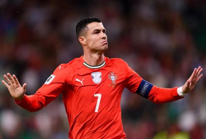 Κριστιάνο Ρονάλντο: «Πλησιάζει η απόσυρση, είμαι καλύτερος του Μέσι, θα παντρευτώ παρέα με το Παγκόσμιο Κύπελλο»