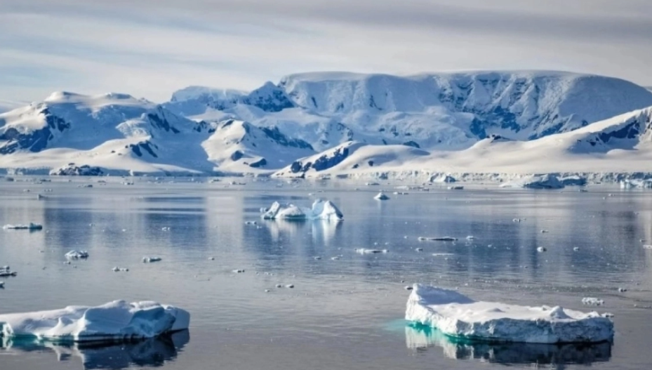Τι κρύβεται κάτω από τον πάγο της Ανταρκτικής: Χάρτης αποκάλυψε το «αιώνιο» μυστικό!