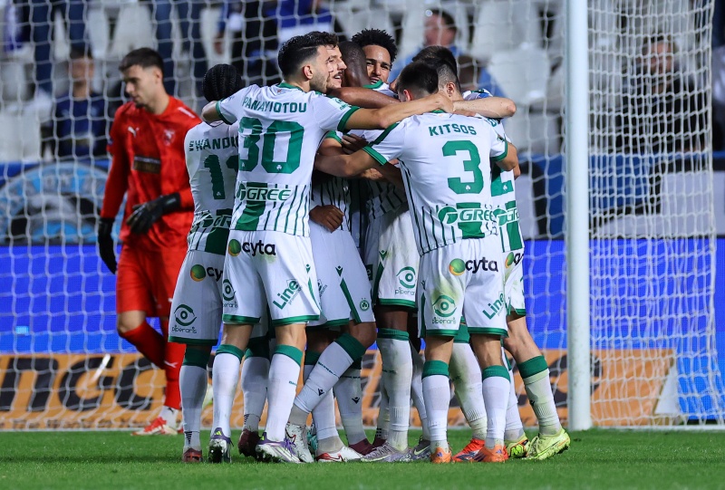 «Μην μειώνουμε την απόδοση της Ομόνοιας, έπαιξε καθοριστικό ρόλο για να μην μπορέσει η Πάφος να αποδώσει» «Μην μειώνουμε την απόδοση της Ομόνοιας, έπαιξε καθοριστικό ρόλο για να μην μπορέσει η Πάφος να αποδώσει»