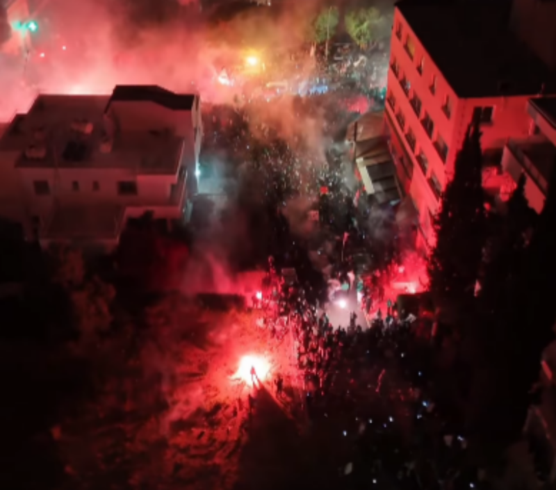 Εντυπωσιακό ΒΙΝΤΕΟ από την υποδοχή των πρωταθλητών στην Μακαρείου!