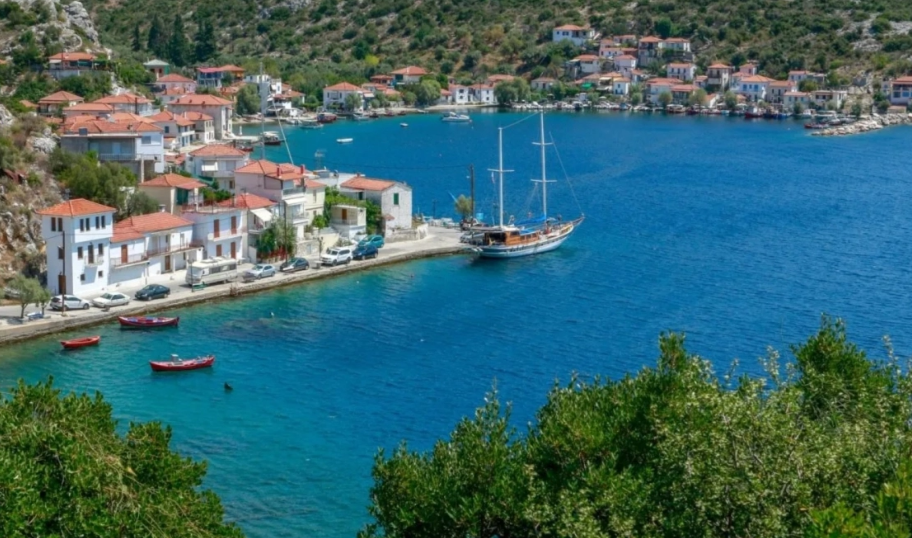 Οι 13 «μυστικοί» προορισμοί της Ευρώπης για το καλοκαίρι - Ανάμεσά τους και ένας ελληνικός