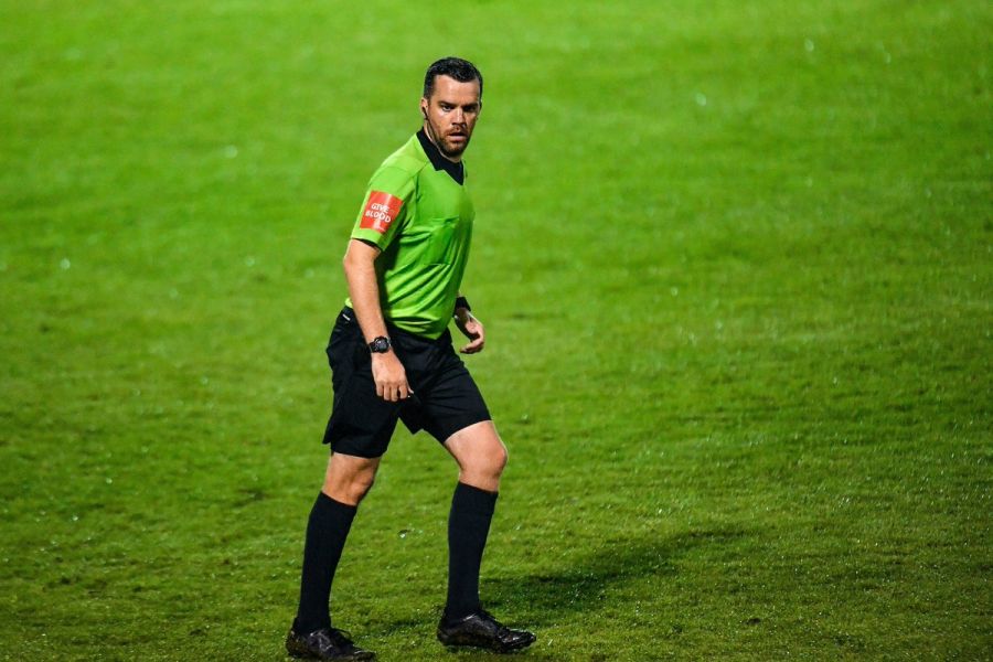 Με «σφυρίχτρα» από Ιρλανδία και VAR από Αυστρία...