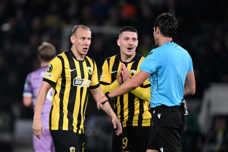 Πάλεψε με τους «δαίμονες» της η ΑΕΚ Αθηνών, γλίτωσε τα χειρότερα, αλλά η οκτάδα απομακρύνεται!